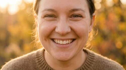 découvrez ces 5 caractéristiques psychologiques méconnues qui favorisent le bonheur et apprenez comment les cultiver pour une vie épanouie et pleine de joie.